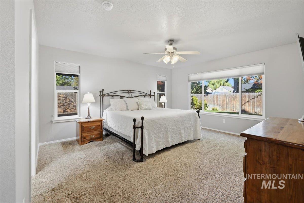 2082 E Glasgow St, Meridian, Idaho 83646, 4 Bedrooms, 2.5 Bathrooms, Residential For Sale, Price $609,900,MLS 99002521