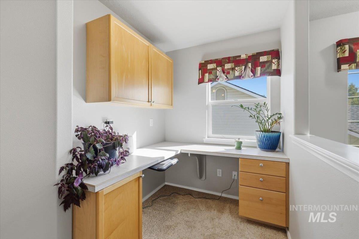 2082 E Glasgow St, Meridian, Idaho 83646, 4 Bedrooms, 2.5 Bathrooms, Residential For Sale, Price $615,000,MLS 99002521