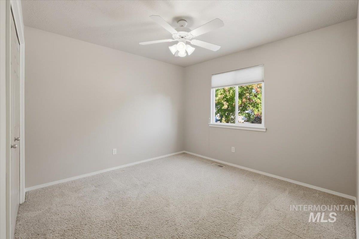 2082 E Glasgow St, Meridian, Idaho 83646, 4 Bedrooms, 2.5 Bathrooms, Residential For Sale, Price $609,900,MLS 99002521