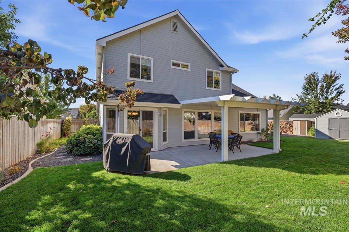 2082 E Glasgow St, Meridian, Idaho 83646, 4 Bedrooms, 2.5 Bathrooms, Residential For Sale, Price $609,900,MLS 99002521