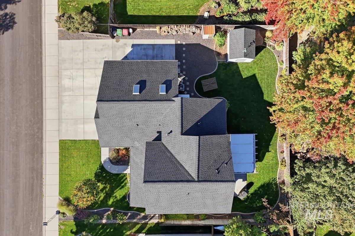 2082 E Glasgow St, Meridian, Idaho 83646, 4 Bedrooms, 2.5 Bathrooms, Residential For Sale, Price $609,900,MLS 99002521