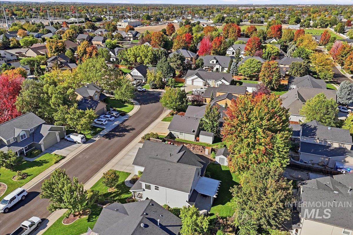 2082 E Glasgow St, Meridian, Idaho 83646, 4 Bedrooms, 2.5 Bathrooms, Residential For Sale, Price $615,000,MLS 99002521