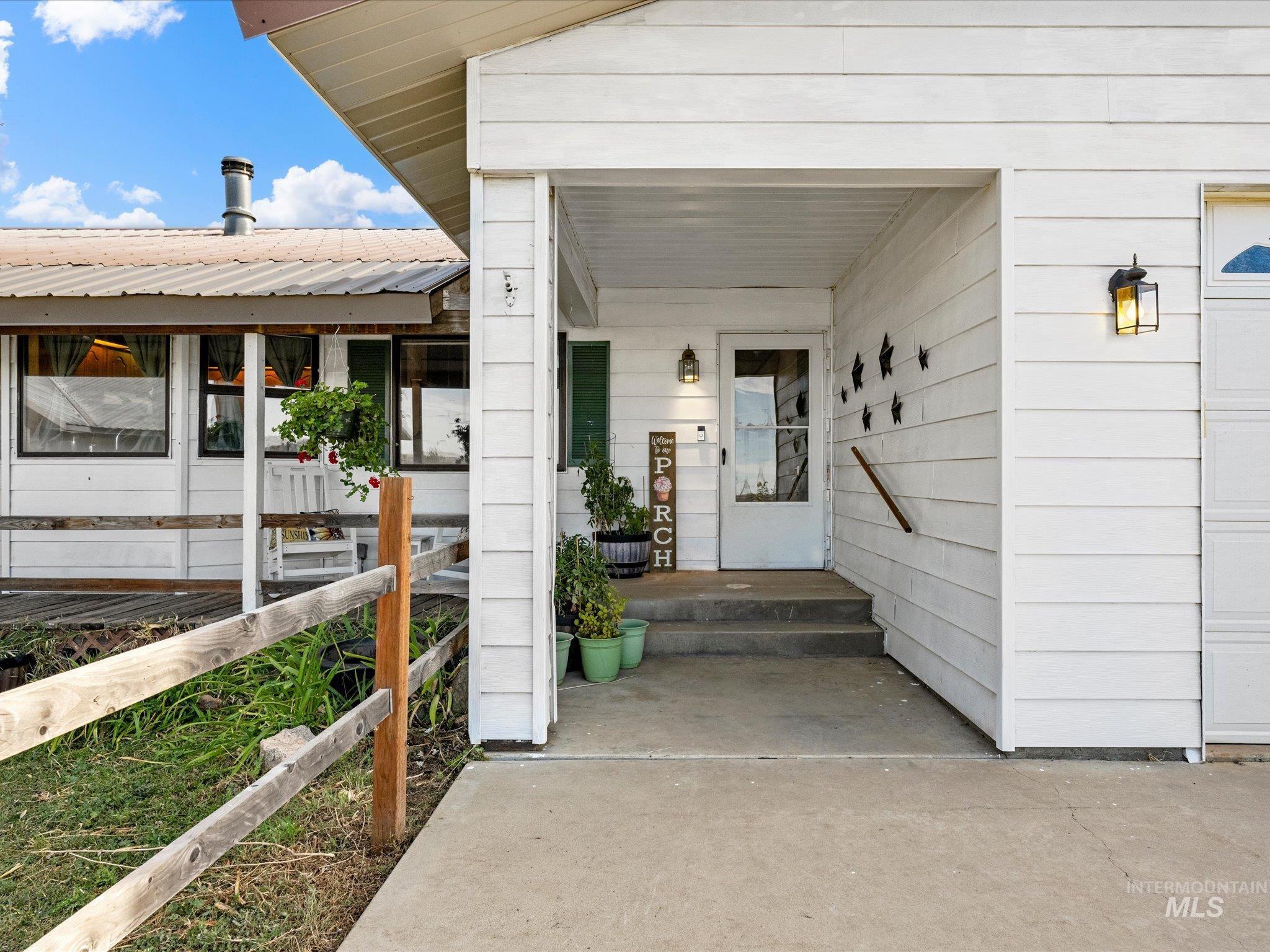 1009 Grays Creek Rd., Indian Valley, Idaho 83612, 5 Bedrooms, 3 Bathrooms, Farm & Ranch For Sale, Price $1,200,000,MLS 99002525