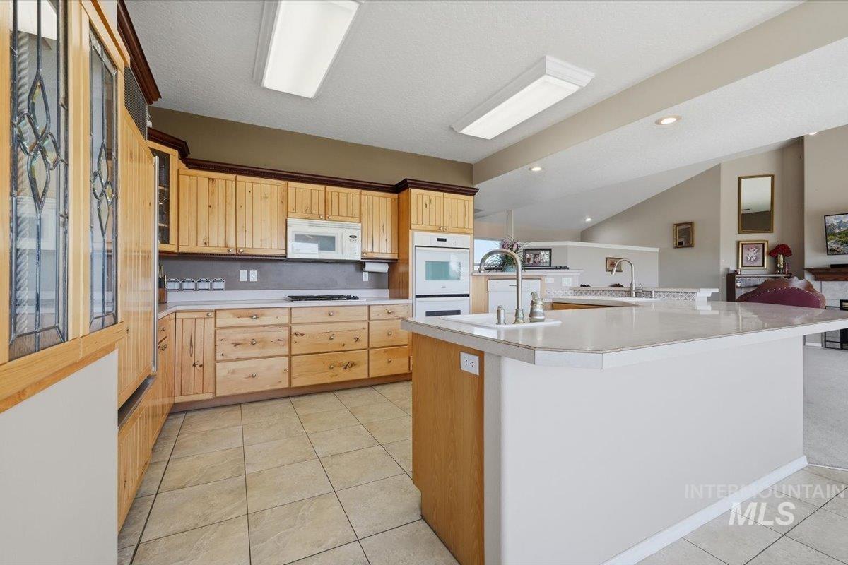 16921 Oasis Rd, Caldwell, Idaho 83607, 4 Bedrooms, 3.5 Bathrooms, Farm & Ranch For Sale, Price $1,400,000,MLS 99002526