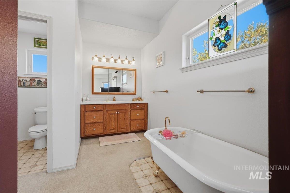 16921 Oasis Rd, Caldwell, Idaho 83607, 4 Bedrooms, 3.5 Bathrooms, Farm & Ranch For Sale, Price $1,400,000,MLS 99002526