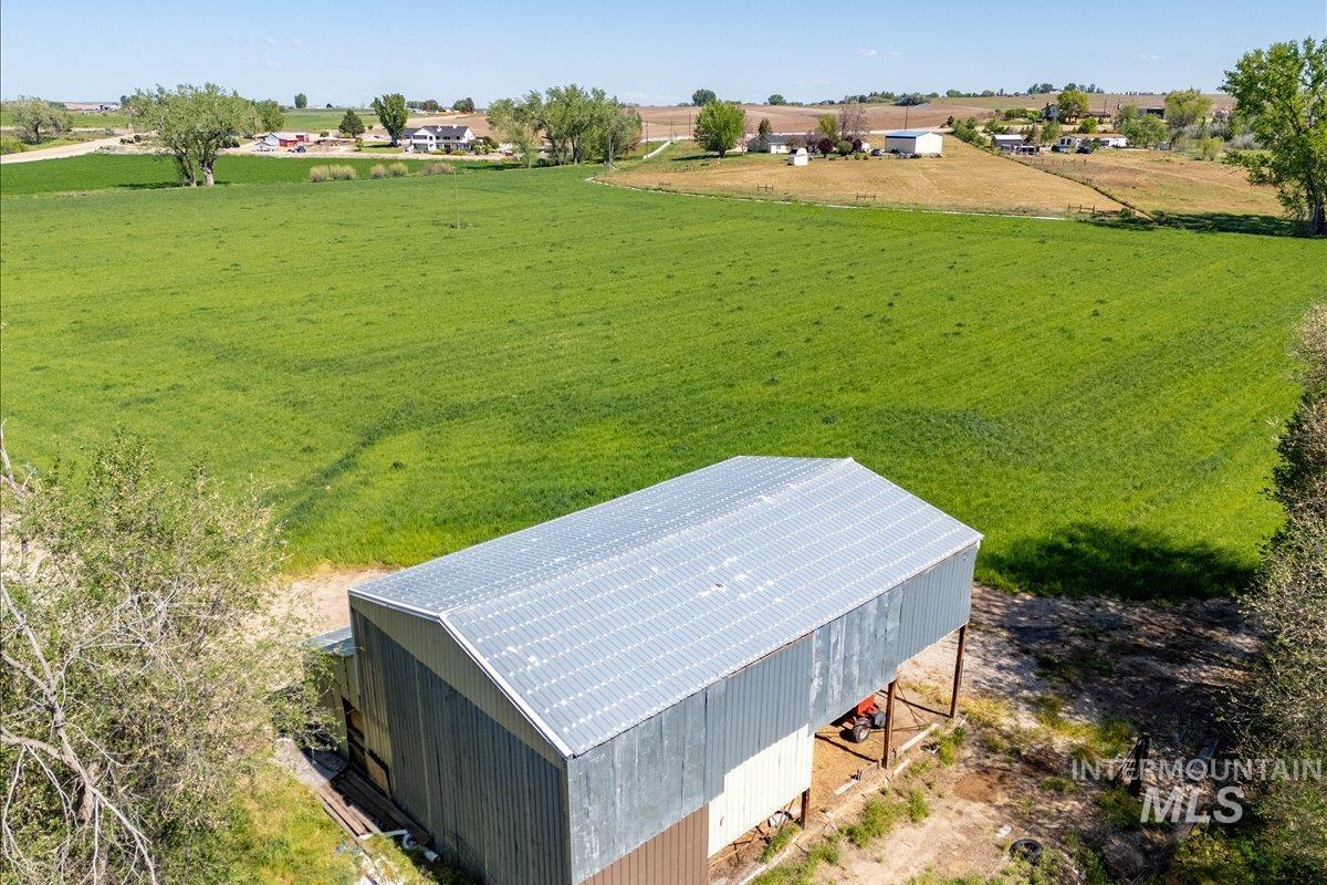 16921 Oasis Rd, Caldwell, Idaho 83607, 4 Bedrooms, 3.5 Bathrooms, Farm & Ranch For Sale, Price $1,400,000,MLS 99002526