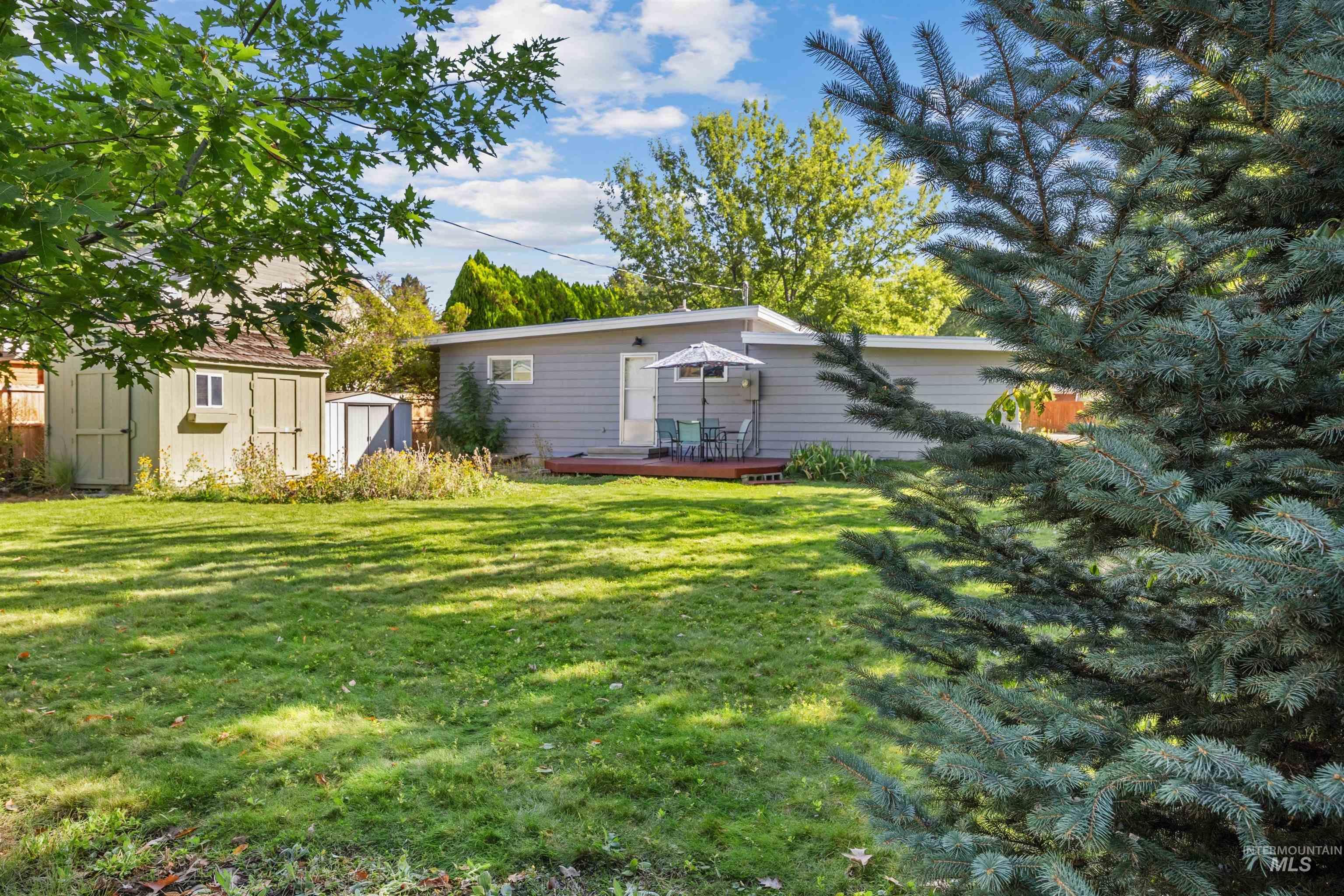 1313 S Pacific Street, Boise, Idaho 83705, 2 Bedrooms, 1 Bathroom, Residential For Sale, Price $370,000,MLS 99002527