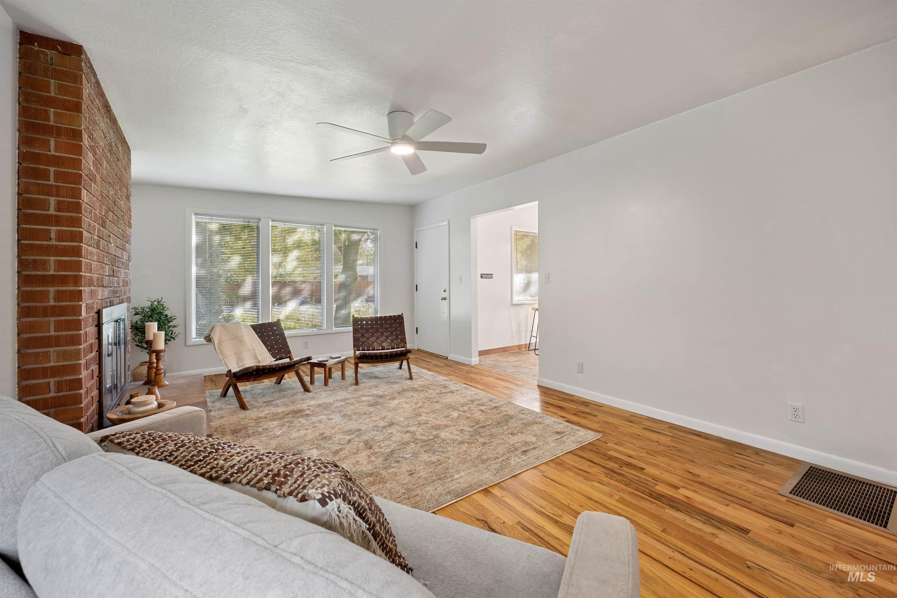 1313 S Pacific Street, Boise, Idaho 83705, 2 Bedrooms, 1 Bathroom, Residential For Sale, Price $370,000,MLS 99002527