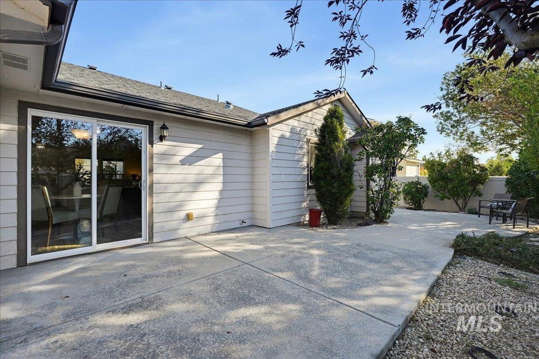 10335 W Wyatt Earp Drive, Star, Idaho 83669, 4 Bedrooms, 2 Bathrooms, Residential For Sale, Price $449,900,MLS 99002528