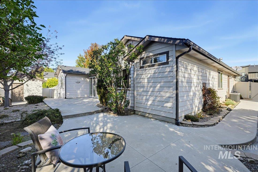 10335 W Wyatt Earp Drive, Star, Idaho 83669, 4 Bedrooms, 2 Bathrooms, Residential For Sale, Price $449,900,MLS 99002528