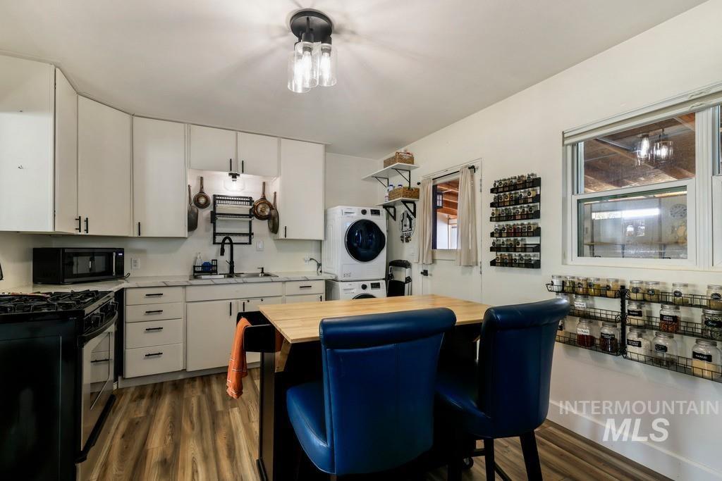 837 N 8th E, Mountain Home, Idaho 83647, 2 Bedrooms, 1 Bathroom, Residential For Sale, Price $274,900,MLS 99002532