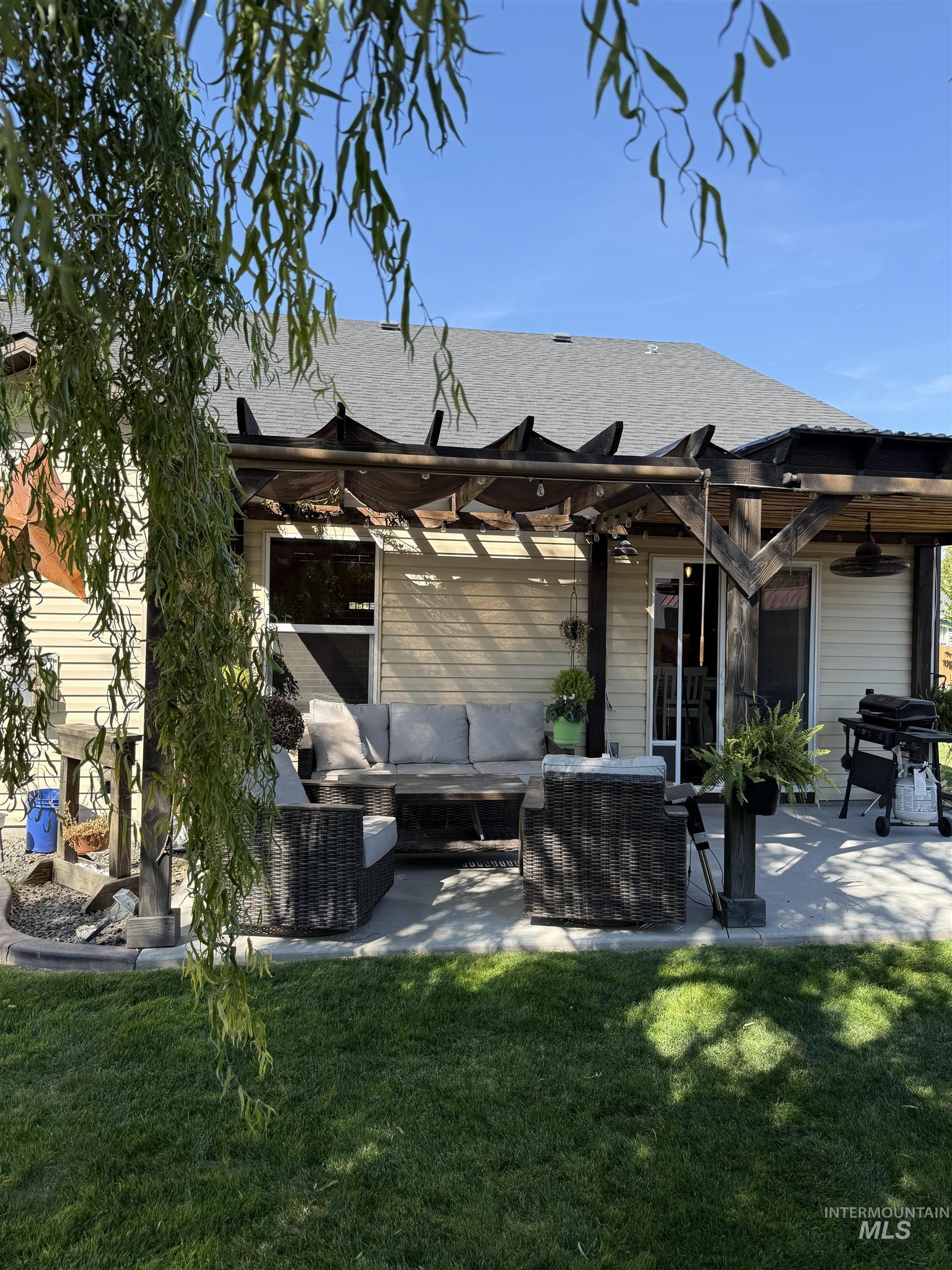 931 Applewood Dr., Buhl, Idaho 83316, 3 Bedrooms, 2.5 Bathrooms, Residential For Sale, Price $479,900,MLS 99002533