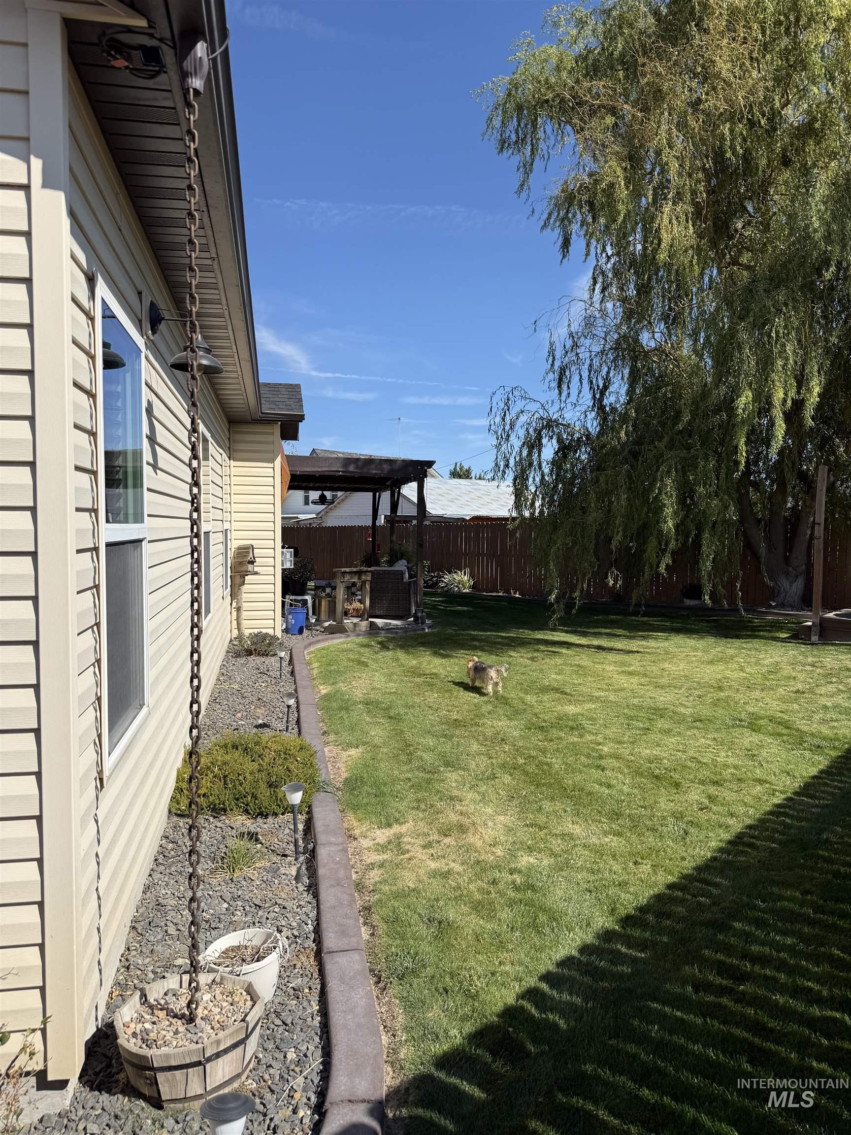 931 Applewood Dr., Buhl, Idaho 83316, 3 Bedrooms, 2.5 Bathrooms, Residential For Sale, Price $479,900,MLS 99002533