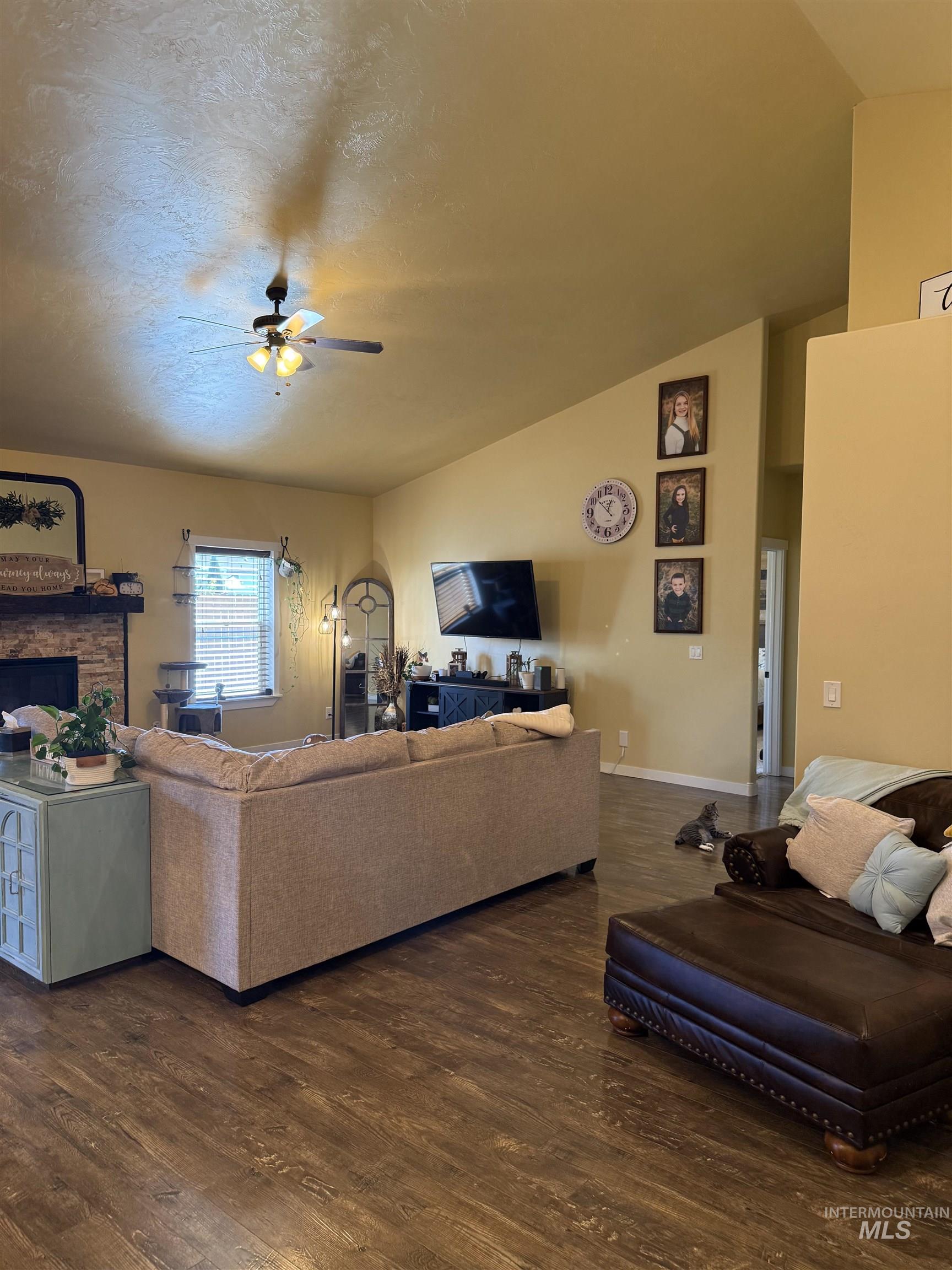 931 Applewood Dr., Buhl, Idaho 83316, 3 Bedrooms, 2.5 Bathrooms, Residential For Sale, Price $479,900,MLS 99002533