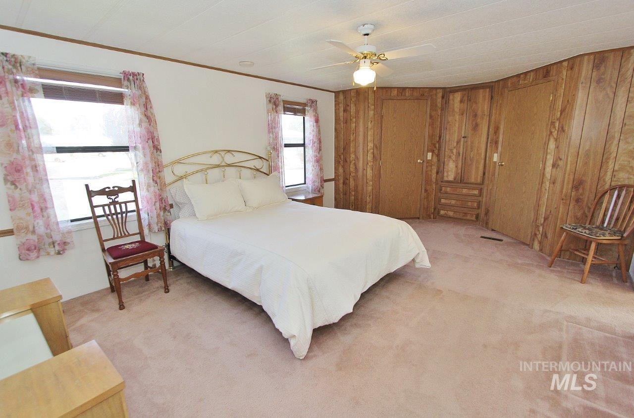 1907 W Flamingo Ave., Nampa, Idaho 83651, 2 Bedrooms, 2 Bathrooms, Residential For Sale, Price $179,900,MLS 99002536