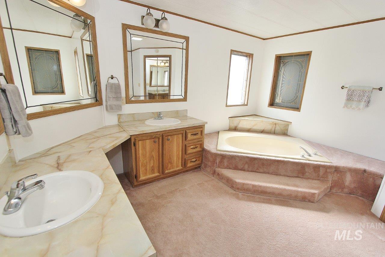1907 W Flamingo Ave., Nampa, Idaho 83651, 2 Bedrooms, 2 Bathrooms, Residential For Sale, Price $179,900,MLS 99002536