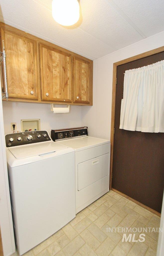 1907 W Flamingo Ave., Nampa, Idaho 83651, 2 Bedrooms, 2 Bathrooms, Residential For Sale, Price $179,900,MLS 99002536