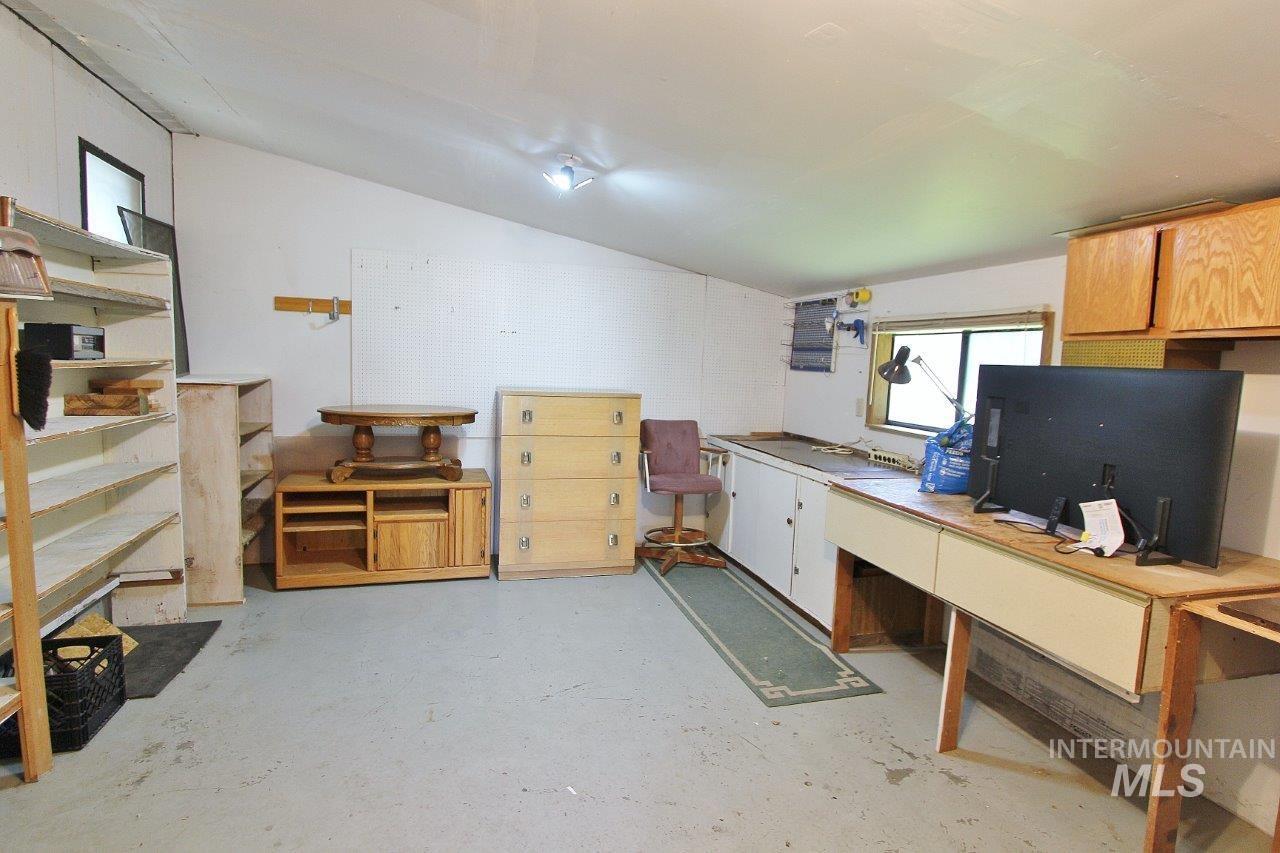 1907 W Flamingo Ave., Nampa, Idaho 83651, 2 Bedrooms, 2 Bathrooms, Residential For Sale, Price $179,900,MLS 99002536
