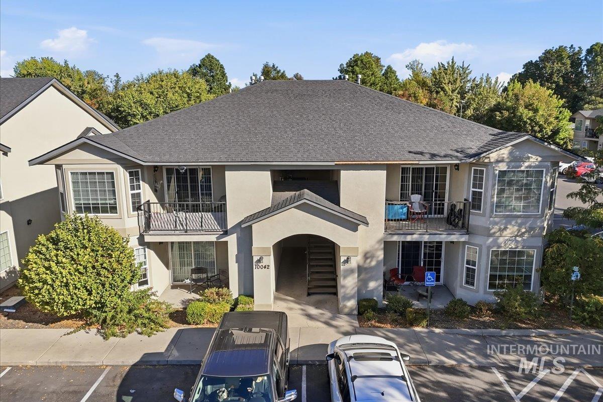 10042 W Garverdale Ln, Boise, Idaho 83704, 3 Bedrooms, 2 Bathrooms, Residential Income For Sale, Price $999,000,MLS 99002538