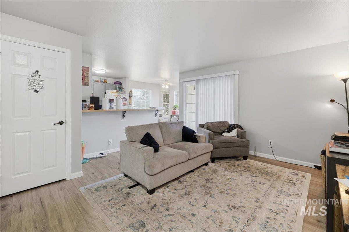 10042 W Garverdale Ln, Boise, Idaho 83704, 3 Bedrooms, 2 Bathrooms, Residential Income For Sale, Price $999,000,MLS 99002538
