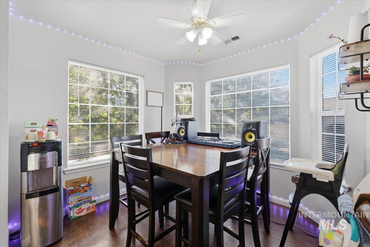 10042 W Garverdale Ln, Boise, Idaho 83704, 3 Bedrooms, 2 Bathrooms, Residential Income For Sale, Price $999,000,MLS 99002538