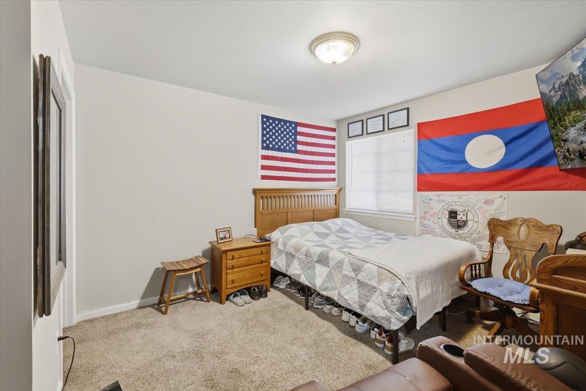 10042 W Garverdale Ln, Boise, Idaho 83704, 3 Bedrooms, 2 Bathrooms, Residential Income For Sale, Price $999,000,MLS 99002538