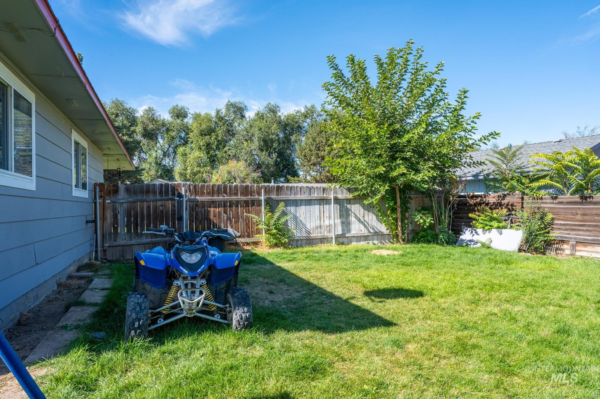 530 NW 11th St, Ontario, Oregon 97914, 3 Bedrooms, 2 Bathrooms, Residential For Sale, Price $275,000,MLS 99002540