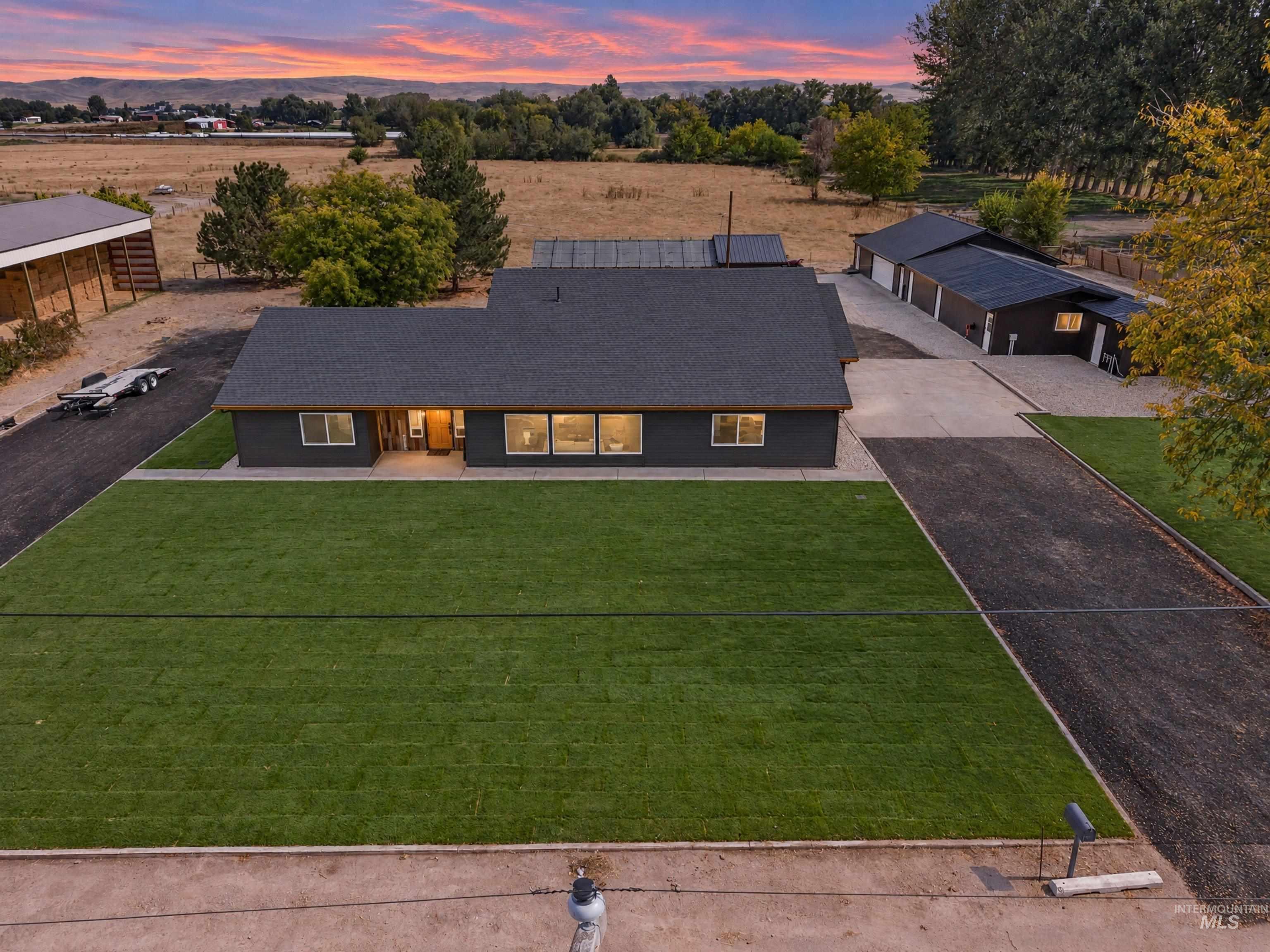 10490 Virginia Lane, Payette, Idaho 83661, 3 Bedrooms, 3 Bathrooms, Residential For Sale, Price $850,000, 99002543