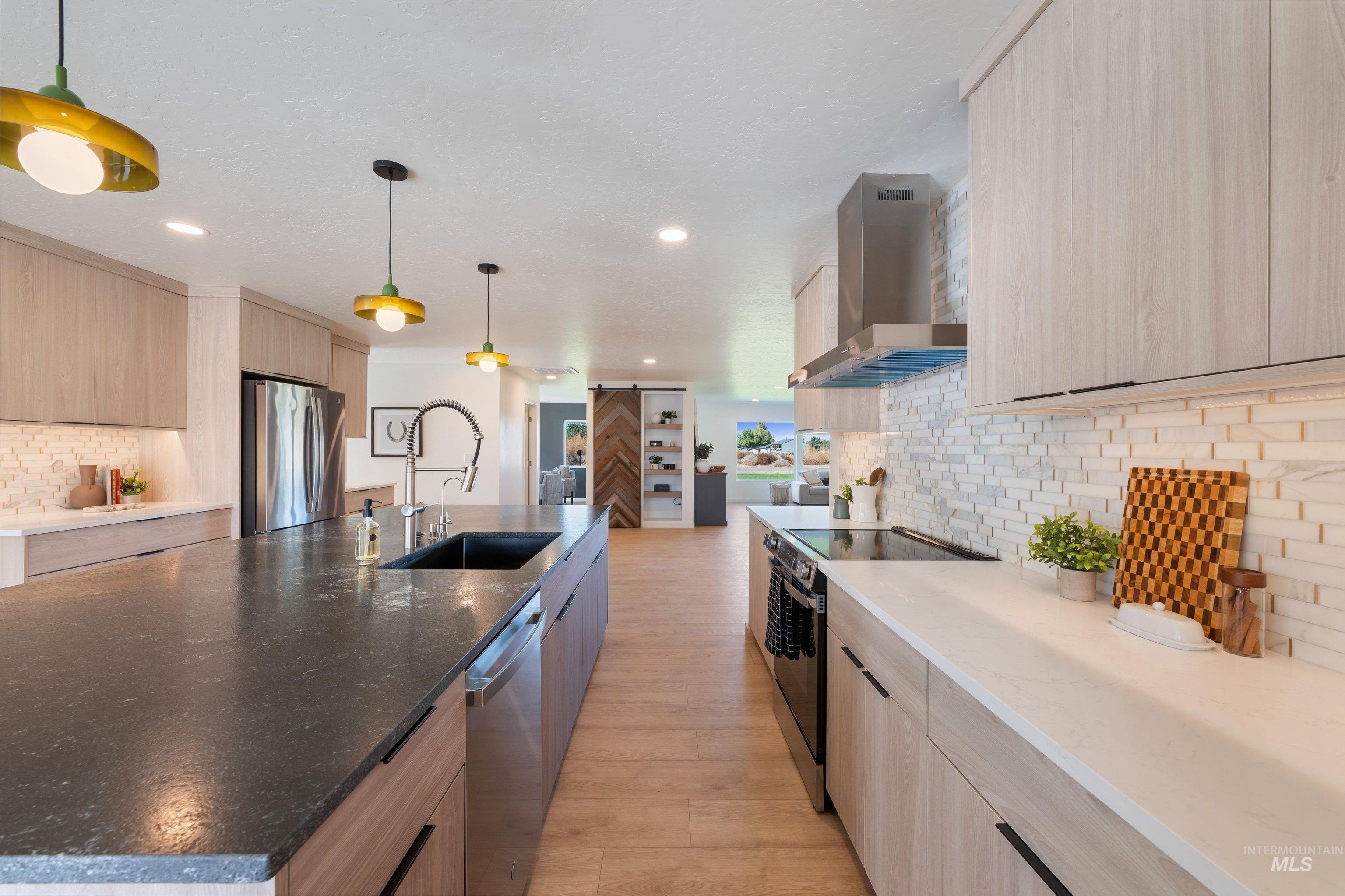 10490 Virginia Lane, Payette, Idaho 83661, 3 Bedrooms, 3 Bathrooms, Residential For Sale, Price $850,000, 99002543