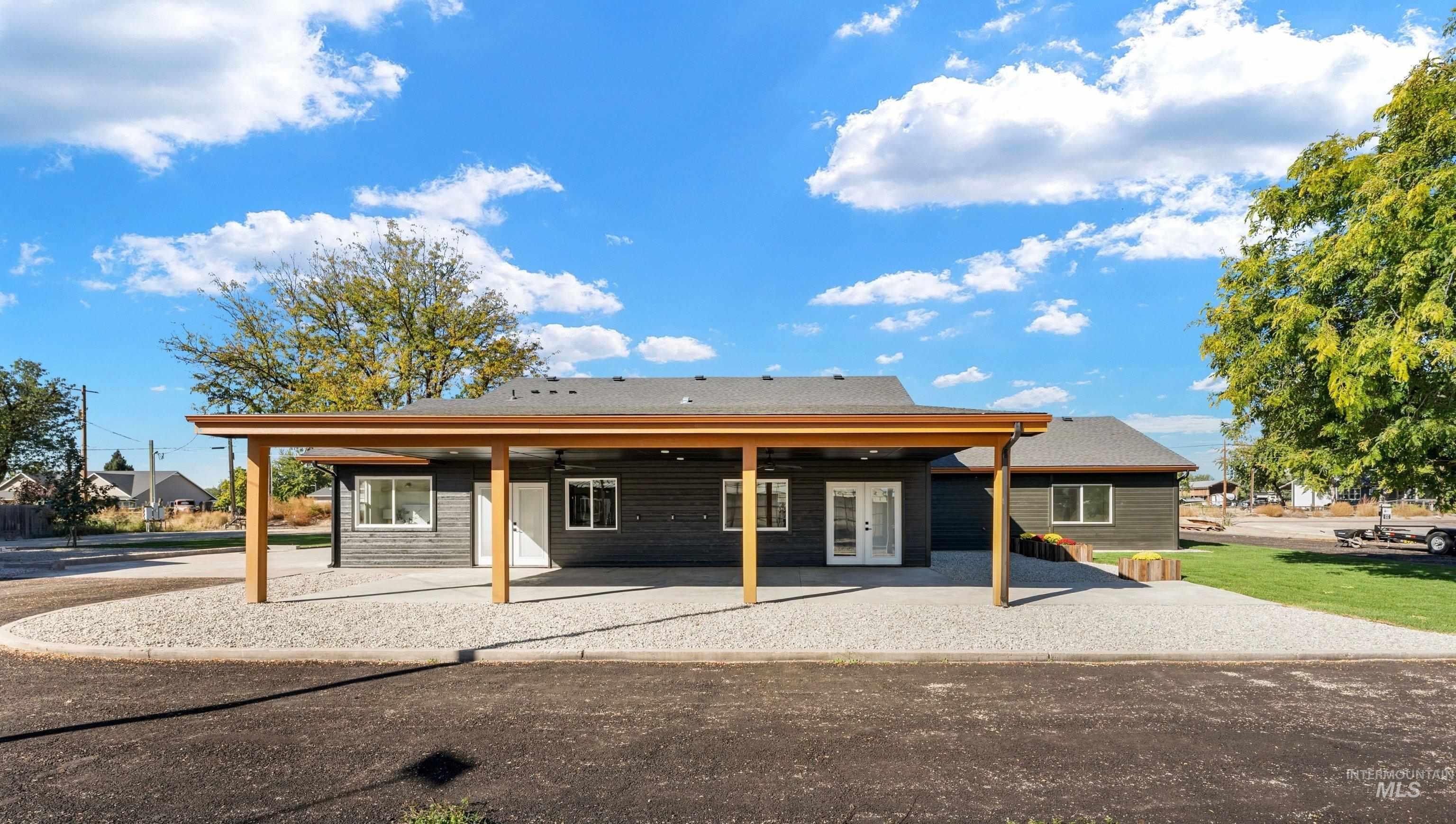 10490 Virginia Lane, Payette, Idaho 83661, 3 Bedrooms, 3 Bathrooms, Residential For Sale, Price $850,000, 99002543
