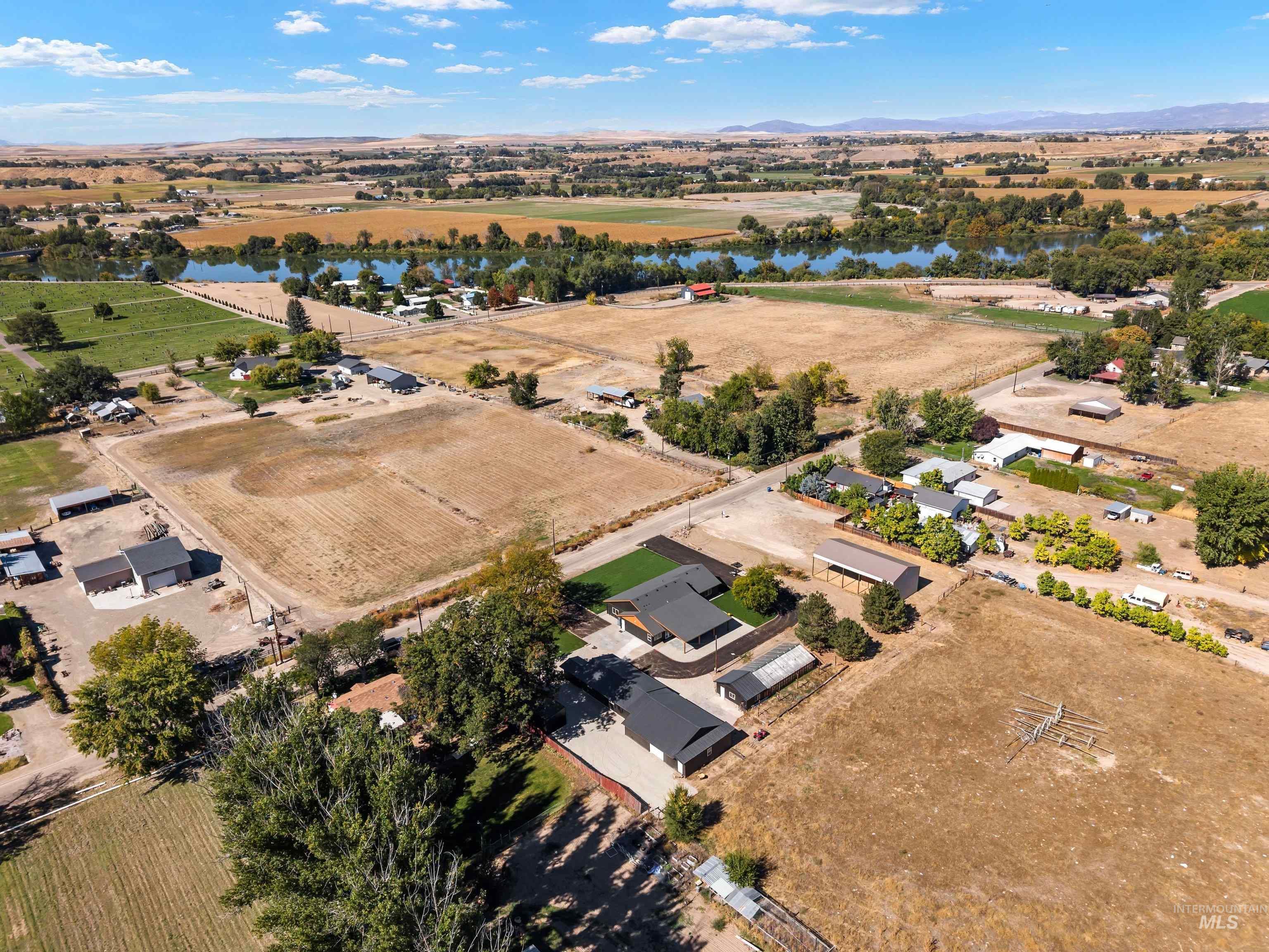 10490 Virginia Lane, Payette, Idaho 83661, 3 Bedrooms, 3 Bathrooms, Residential For Sale, Price $850,000, 99002543