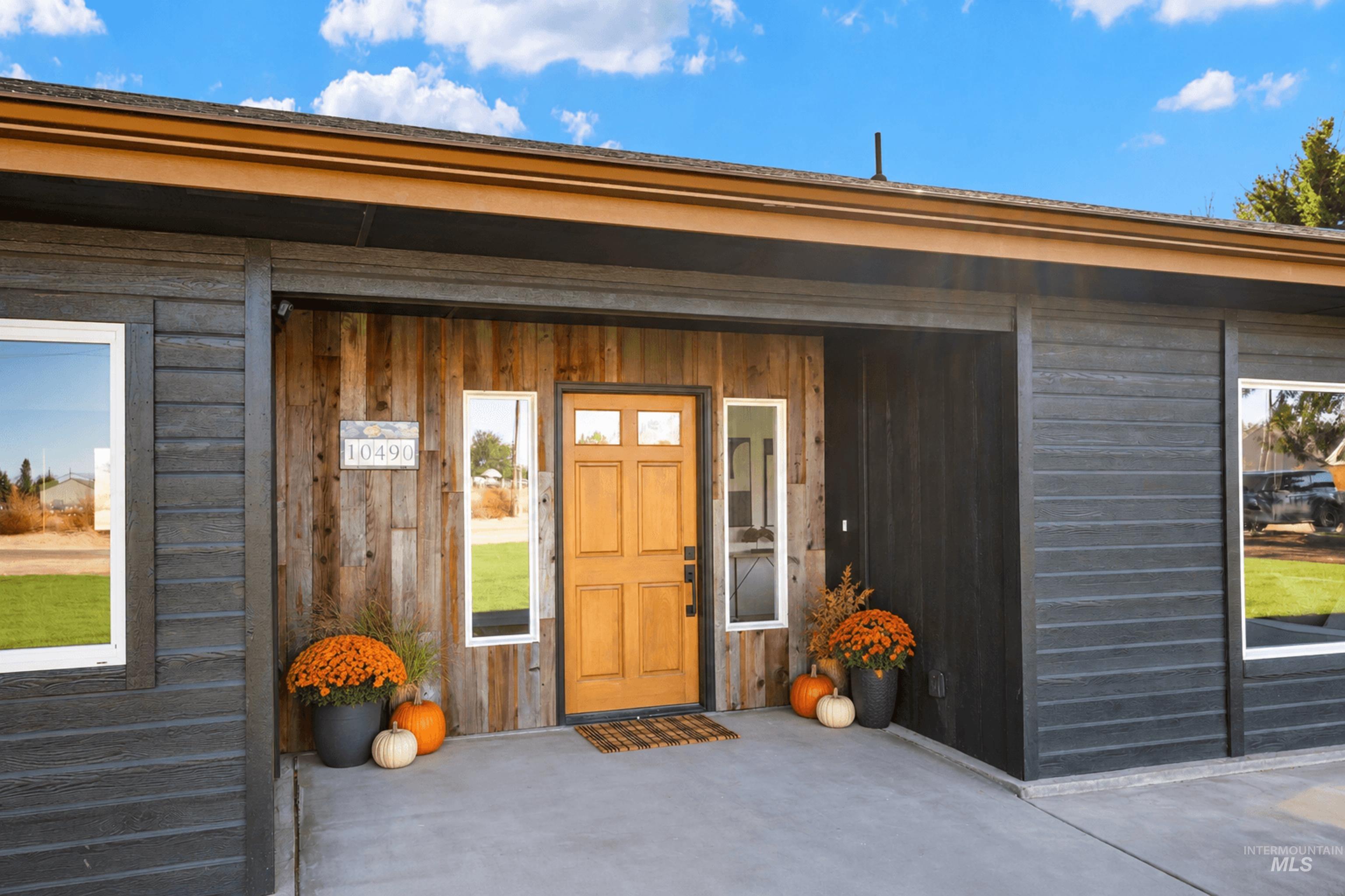10490 Virginia Lane, Payette, Idaho 83661, 3 Bedrooms, 3 Bathrooms, Residential For Sale, Price $850,000, 99002543