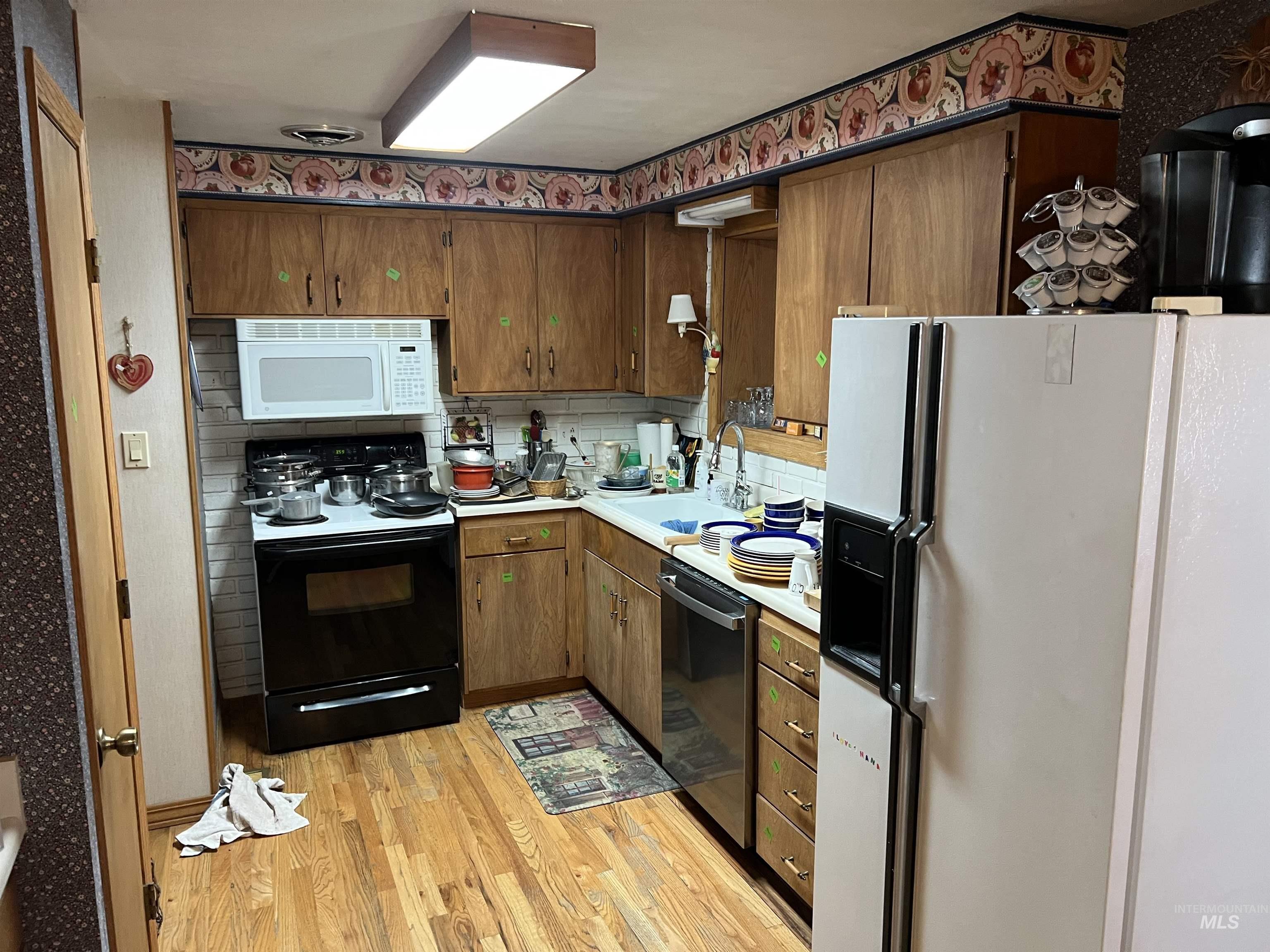 186 Clear Spring Dr, Twin Falls, Idaho 83301, 5 Bedrooms, 3 Bathrooms, Residential For Sale, Price $379,000,MLS 99002550