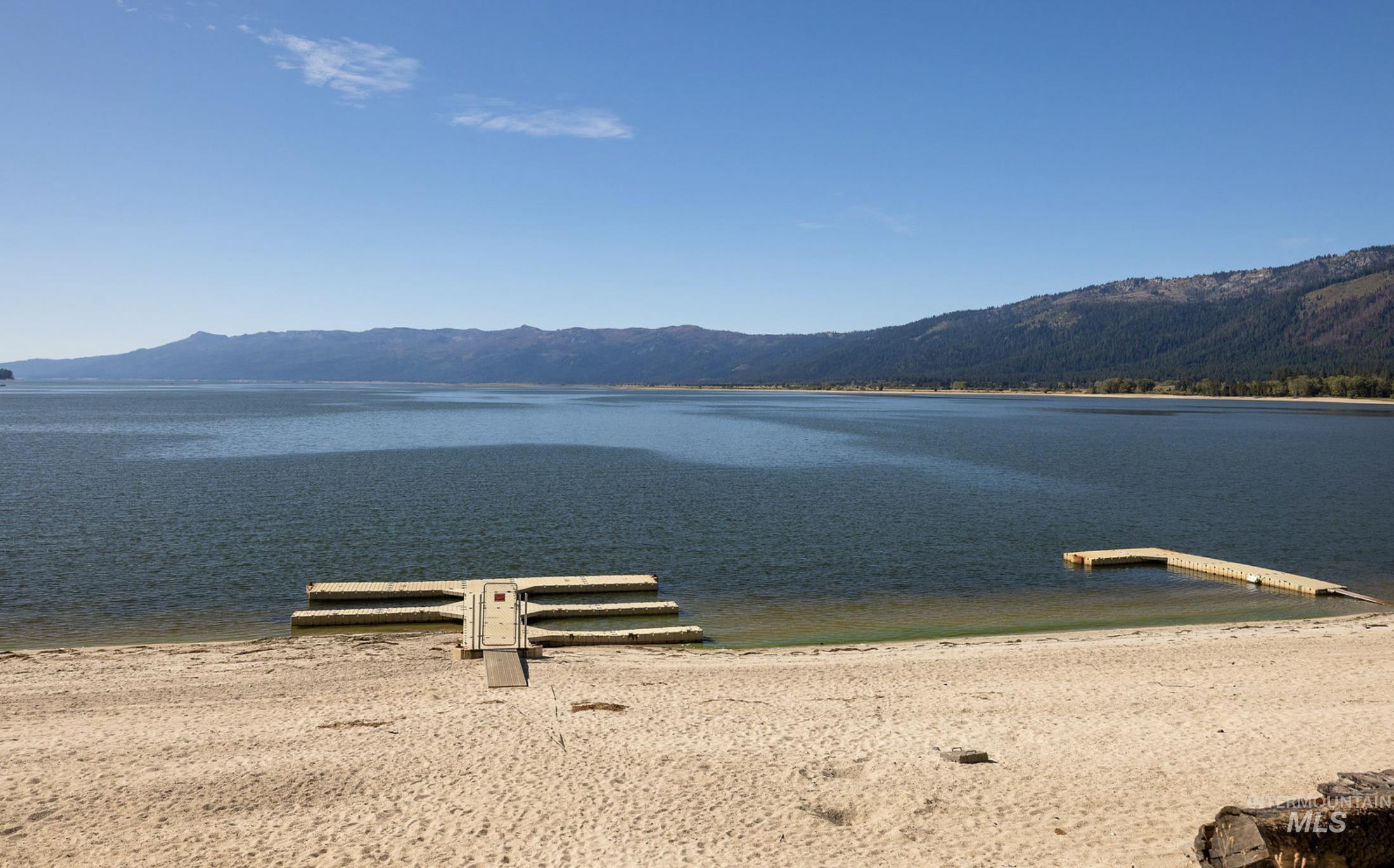 57 Windsong Way, Donnelly, Idaho 83615, 3 Bedrooms, 2.5 Bathrooms, Residential For Sale, Price $975,000, 99002552
