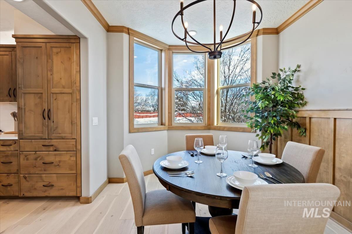 79 E Aikens Street, Eagle, Idaho 83616, 2 Bedrooms, 2 Bathrooms, Residential For Sale, Price $675,000,MLS 99002553