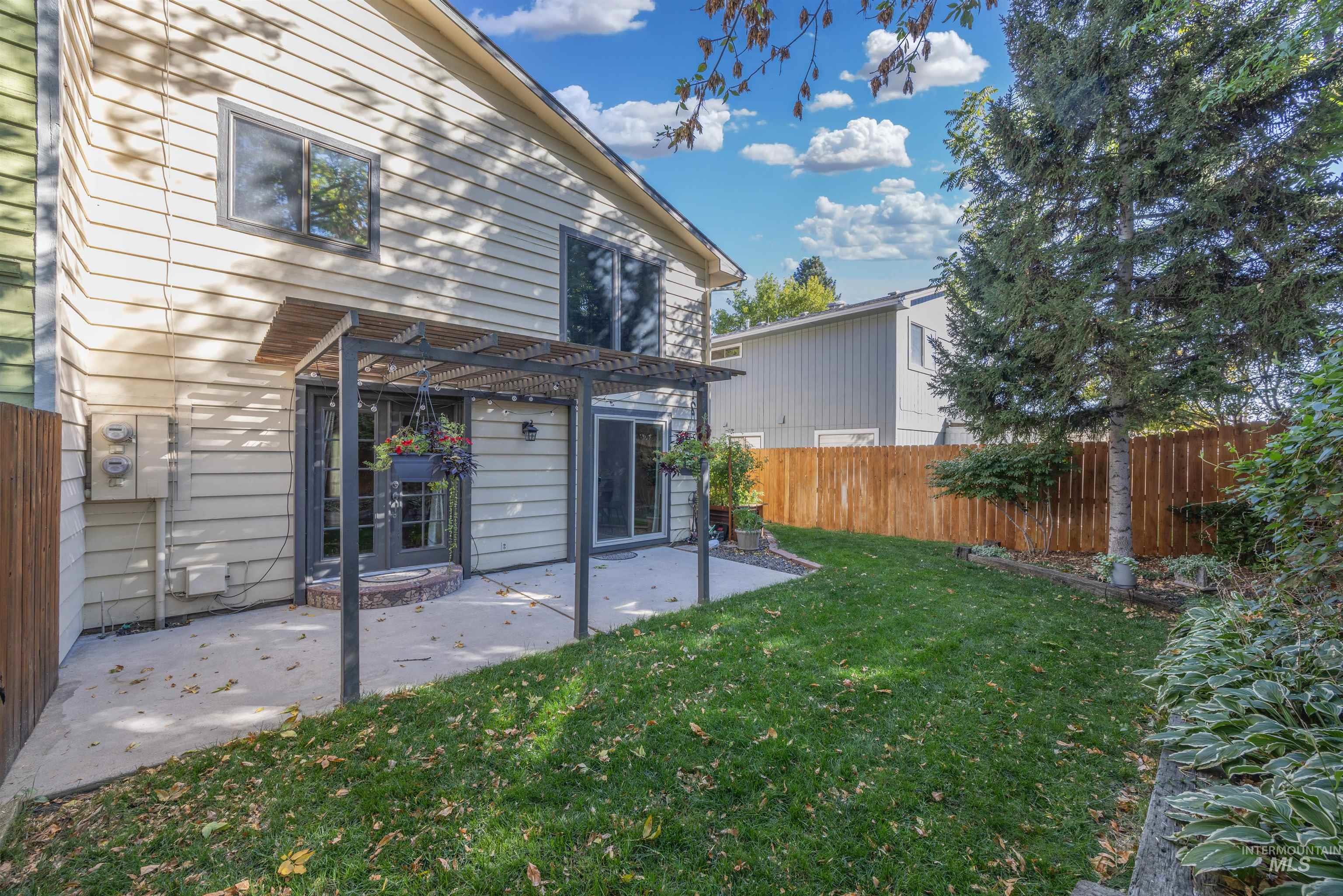5253 W Grover St, Boise, Idaho 83705, 2 Bedrooms, 2.5 Bathrooms, Residential For Sale, Price $374,900, 99002554