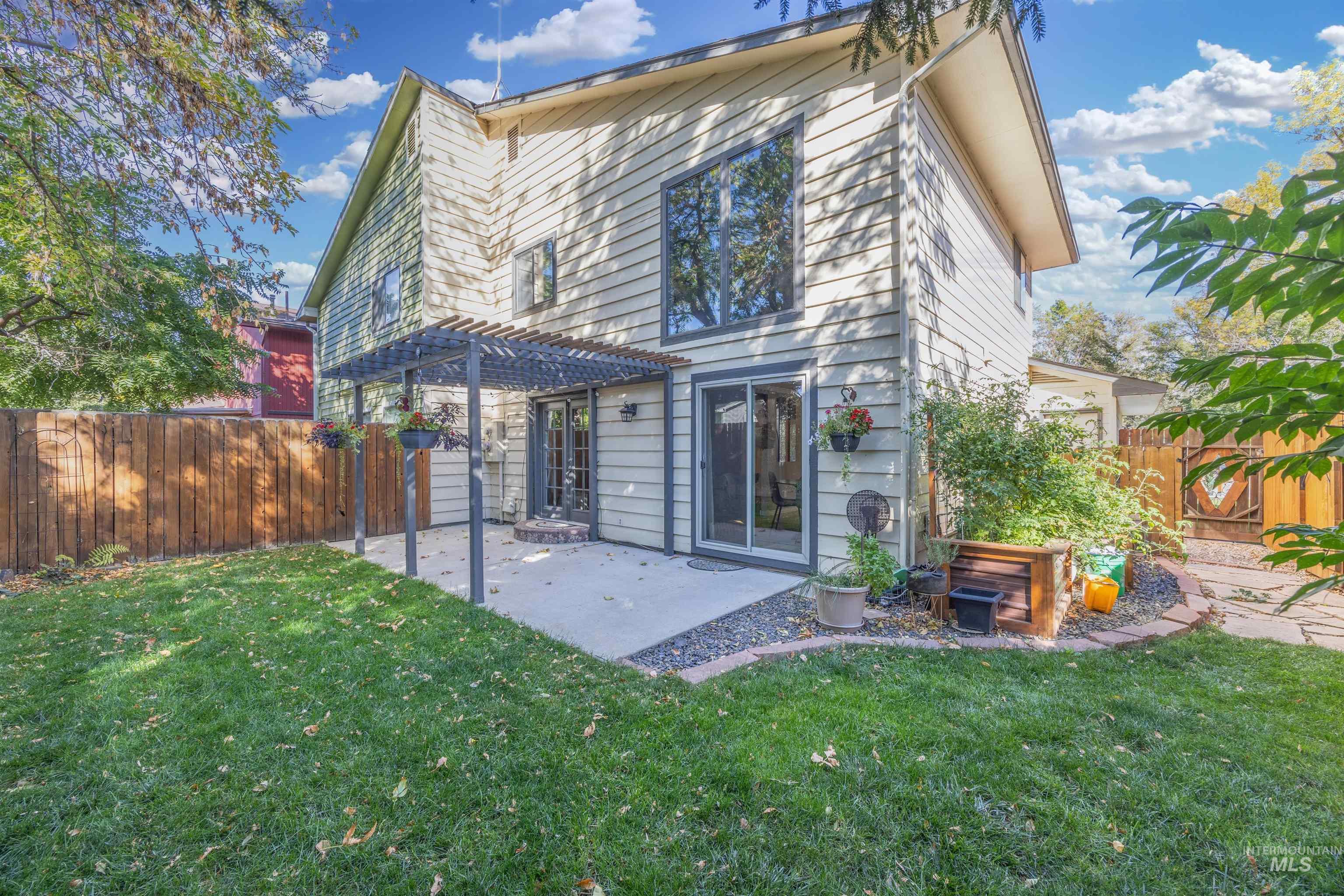 5253 W Grover St, Boise, Idaho 83705, 2 Bedrooms, 2.5 Bathrooms, Residential For Sale, Price $374,900, 99002554
