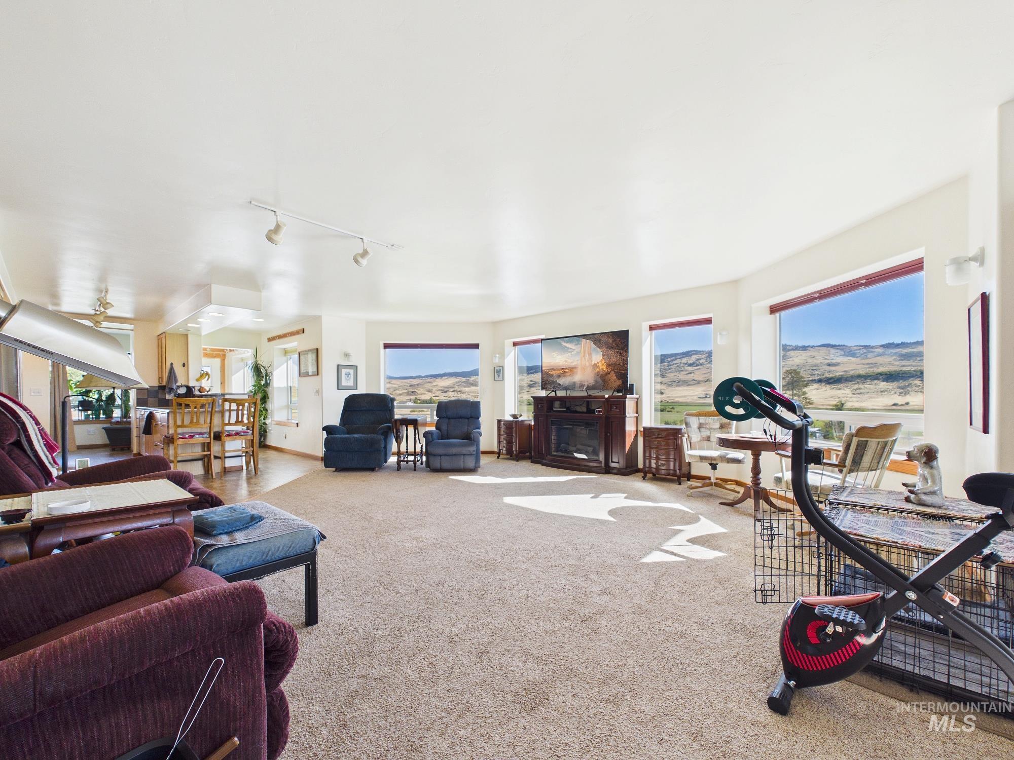 22625 Baldwin Ln, Ola, Idaho 83657, 3 Bedrooms, 2 Bathrooms, Residential For Sale, Price $705,000, 99002556