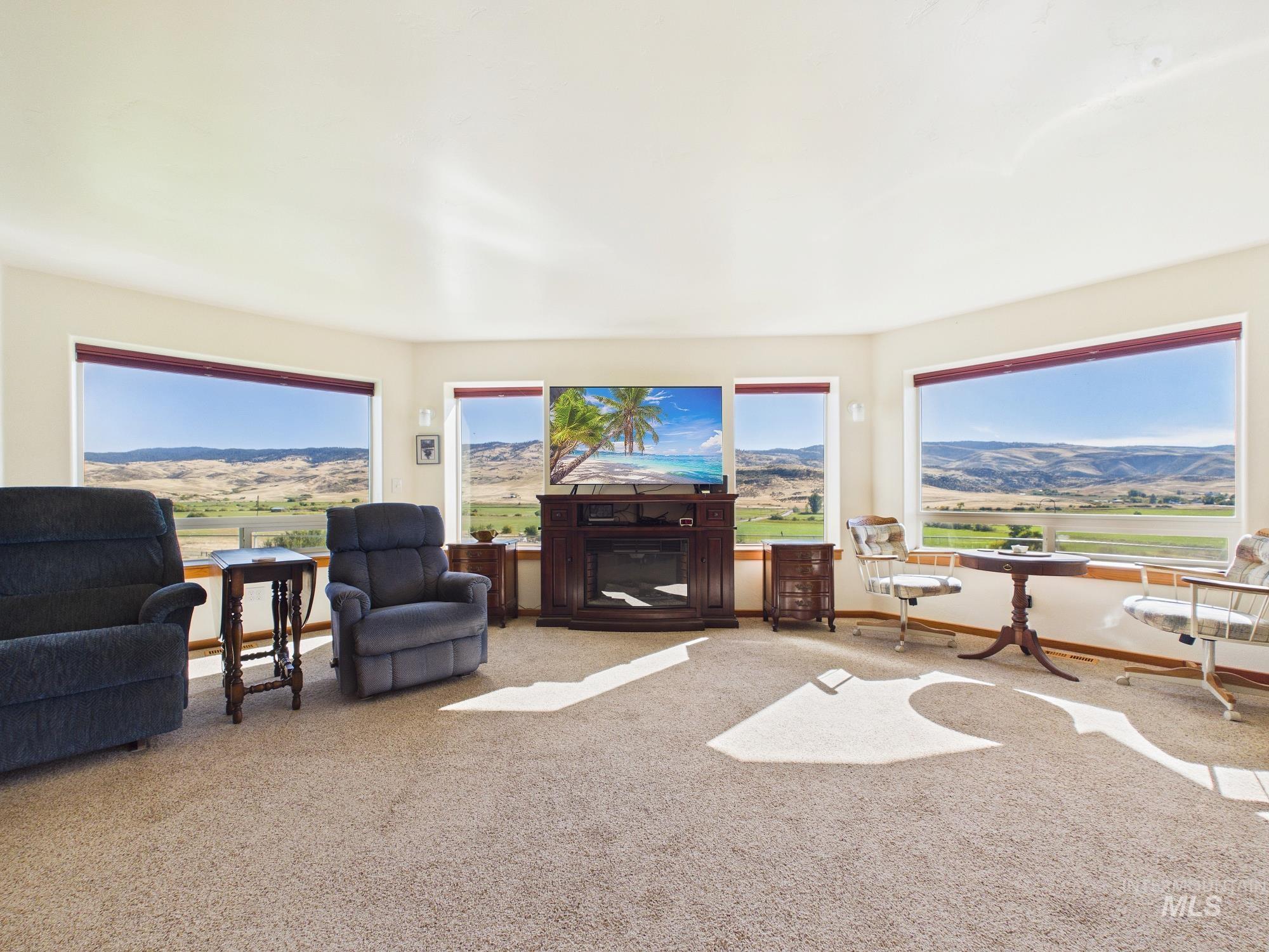 22625 Baldwin Ln, Ola, Idaho 83657, 3 Bedrooms, 2 Bathrooms, Residential For Sale, Price $705,000, 99002556