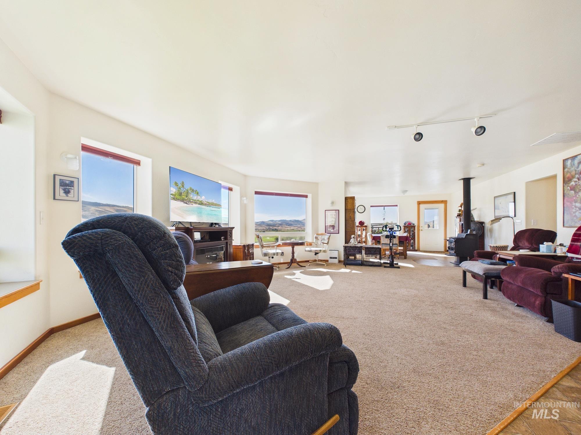 22625 Baldwin Ln, Ola, Idaho 83657, 3 Bedrooms, 2 Bathrooms, Residential For Sale, Price $705,000, 99002556