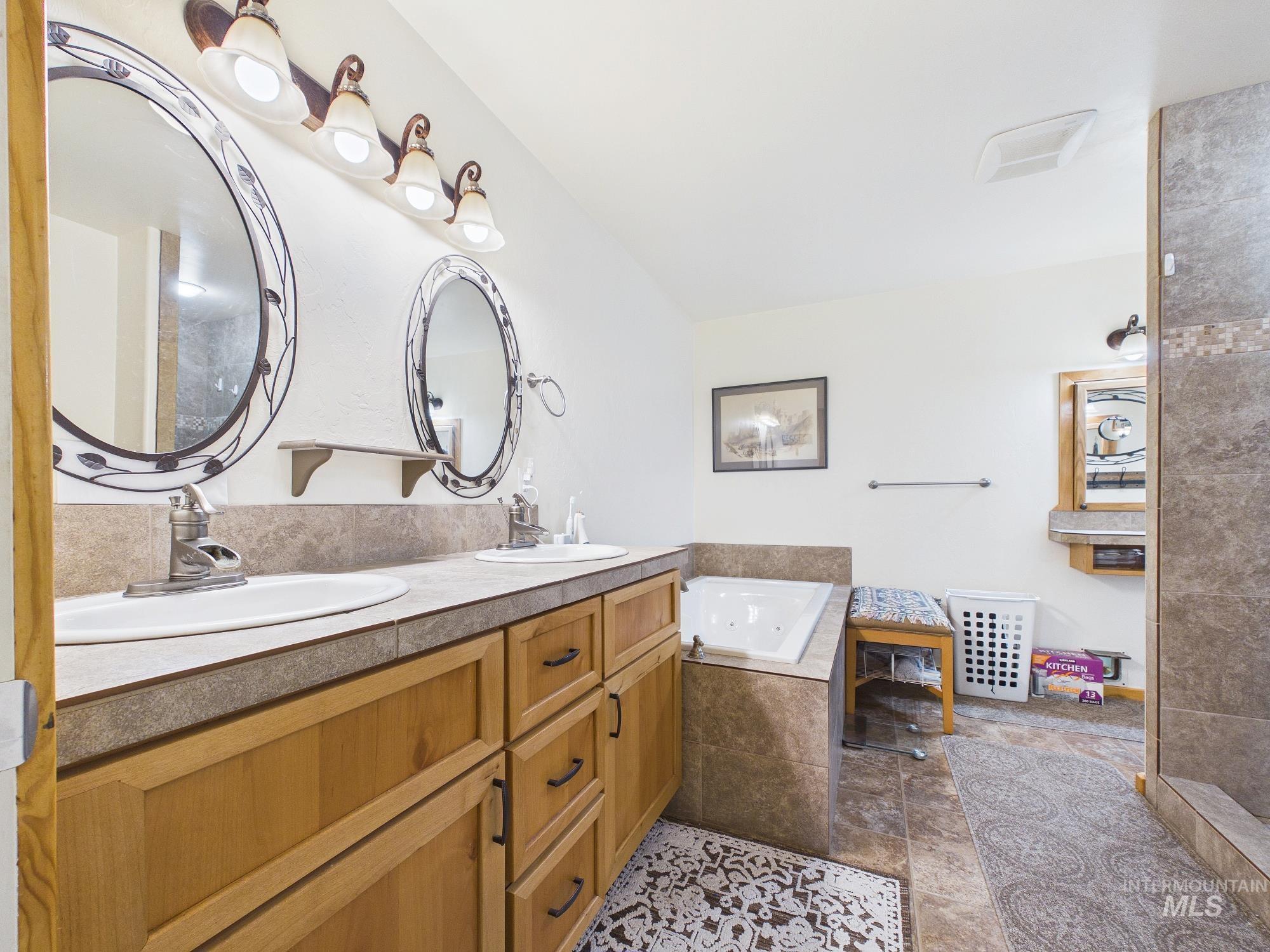 22625 Baldwin Ln, Ola, Idaho 83657, 3 Bedrooms, 2 Bathrooms, Residential For Sale, Price $705,000, 99002556