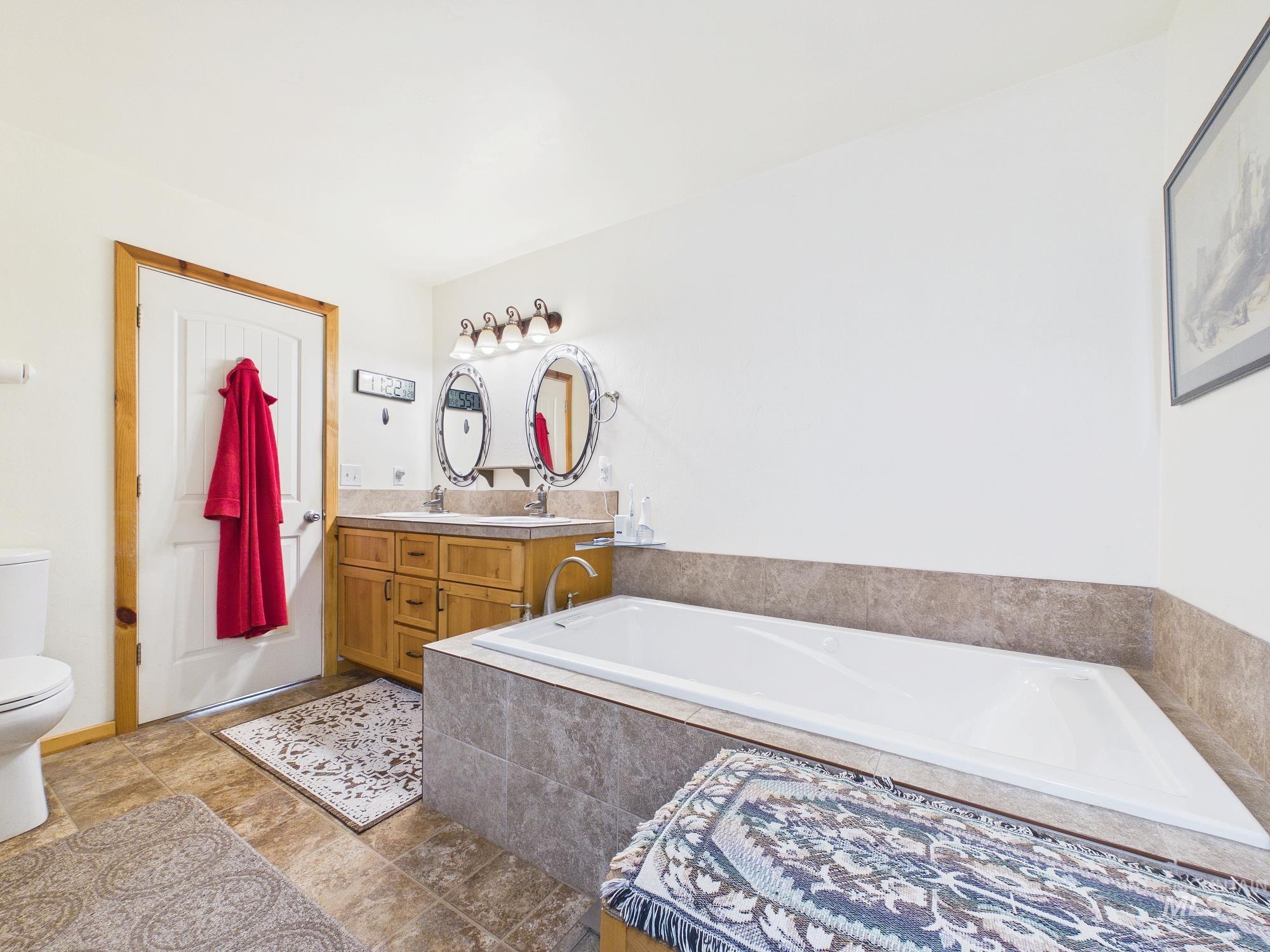 22625 Baldwin Ln, Ola, Idaho 83657, 3 Bedrooms, 2 Bathrooms, Residential For Sale, Price $705,000, 99002556
