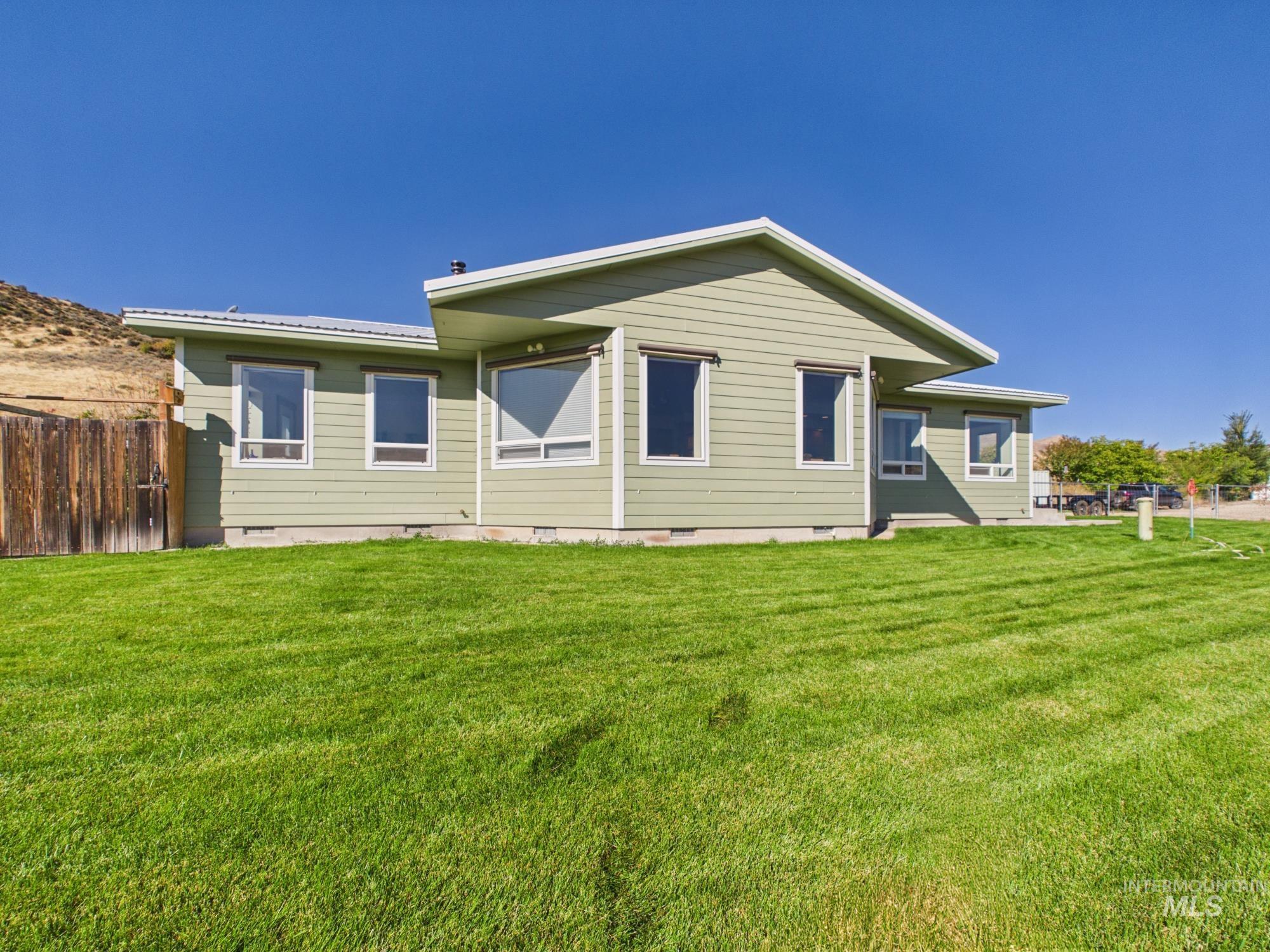 22625 Baldwin Ln, Ola, Idaho 83657, 3 Bedrooms, 2 Bathrooms, Residential For Sale, Price $705,000, 99002556