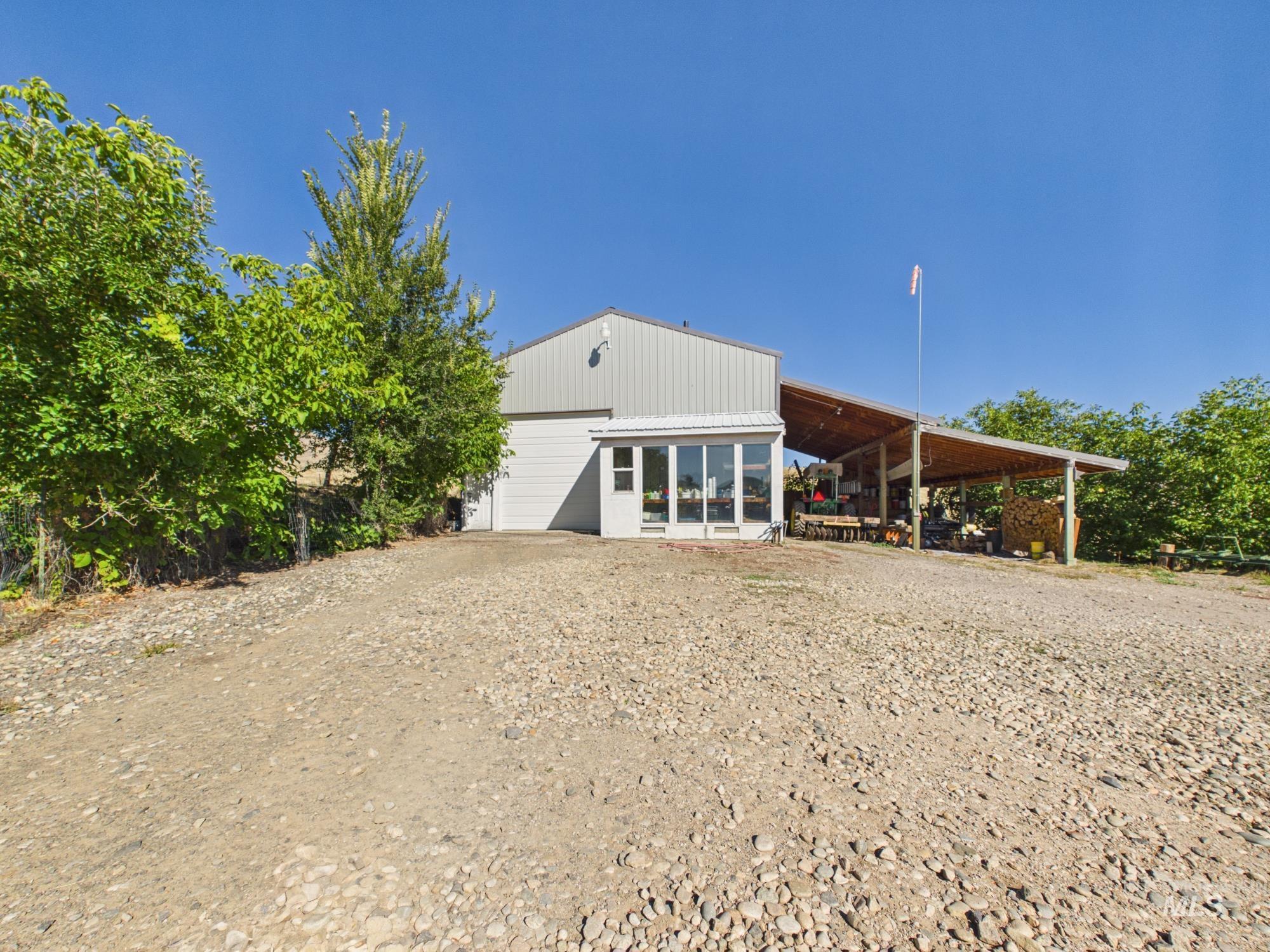 22625 Baldwin Ln, Ola, Idaho 83657, 3 Bedrooms, 2 Bathrooms, Residential For Sale, Price $705,000, 99002556