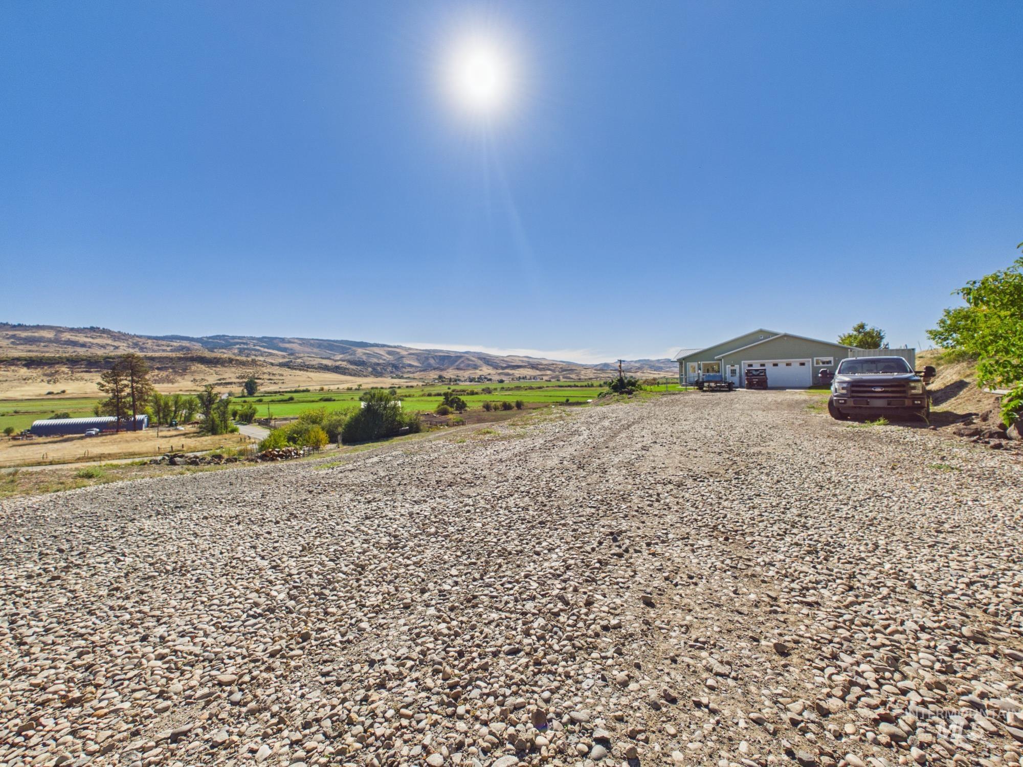 22625 Baldwin Ln, Ola, Idaho 83657, 3 Bedrooms, 2 Bathrooms, Residential For Sale, Price $705,000, 99002556
