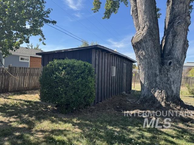 2307 S Columbus St, Boise, Idaho 83705, 3 Bedrooms, 2 Bathrooms, Residential For Sale, Price $596,000, 99002557