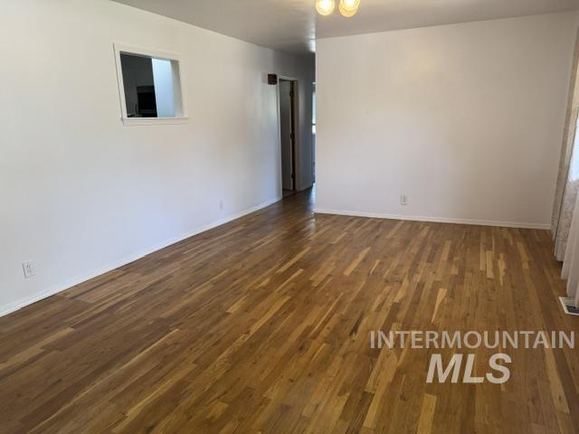 2307 S Columbus St, Boise, Idaho 83705, 3 Bedrooms, 2 Bathrooms, Residential For Sale, Price $596,000, 99002557