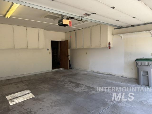 2307 S Columbus St, Boise, Idaho 83705, 3 Bedrooms, 2 Bathrooms, Residential For Sale, Price $596,000, 99002557