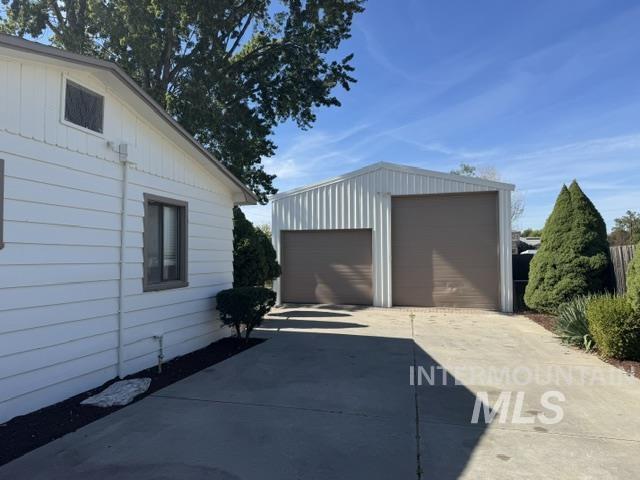 2307 S Columbus St, Boise, Idaho 83705, 3 Bedrooms, 2 Bathrooms, Residential For Sale, Price $596,000, 99002557