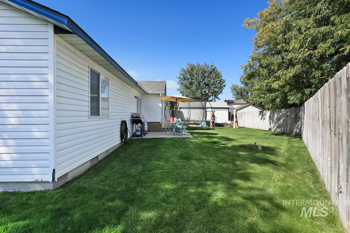 3700 E Downs Ave., Nampa, Idaho 83686, 3 Bedrooms, 2 Bathrooms, Residential For Sale, Price $374,000,MLS 99002558